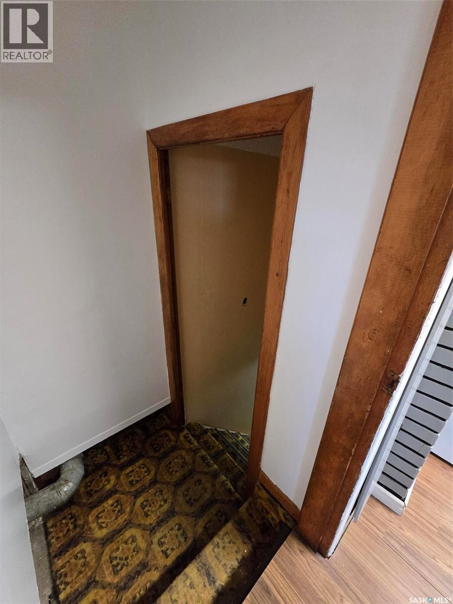 142 First Street W, Glenavon, SK - Indoor Photo Showing Other Room