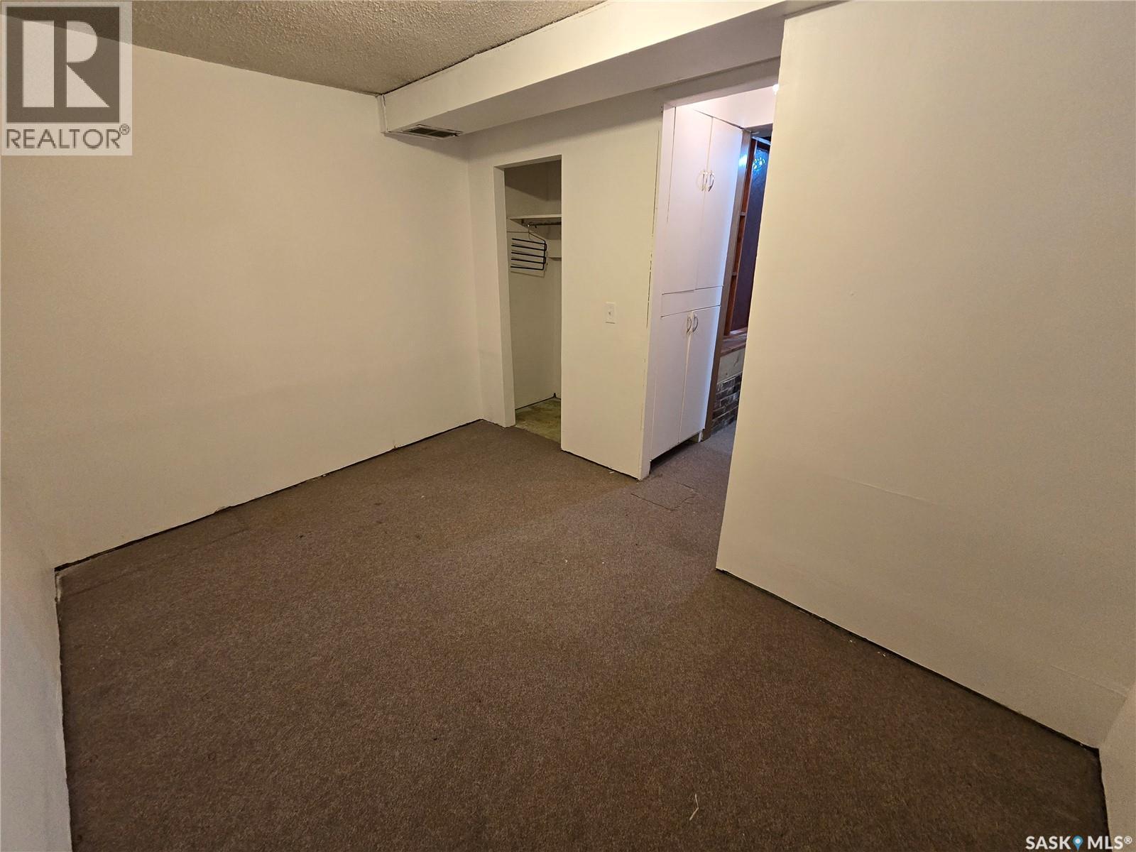 142 First Street W, Glenavon, SK - Indoor Photo Showing Other Room