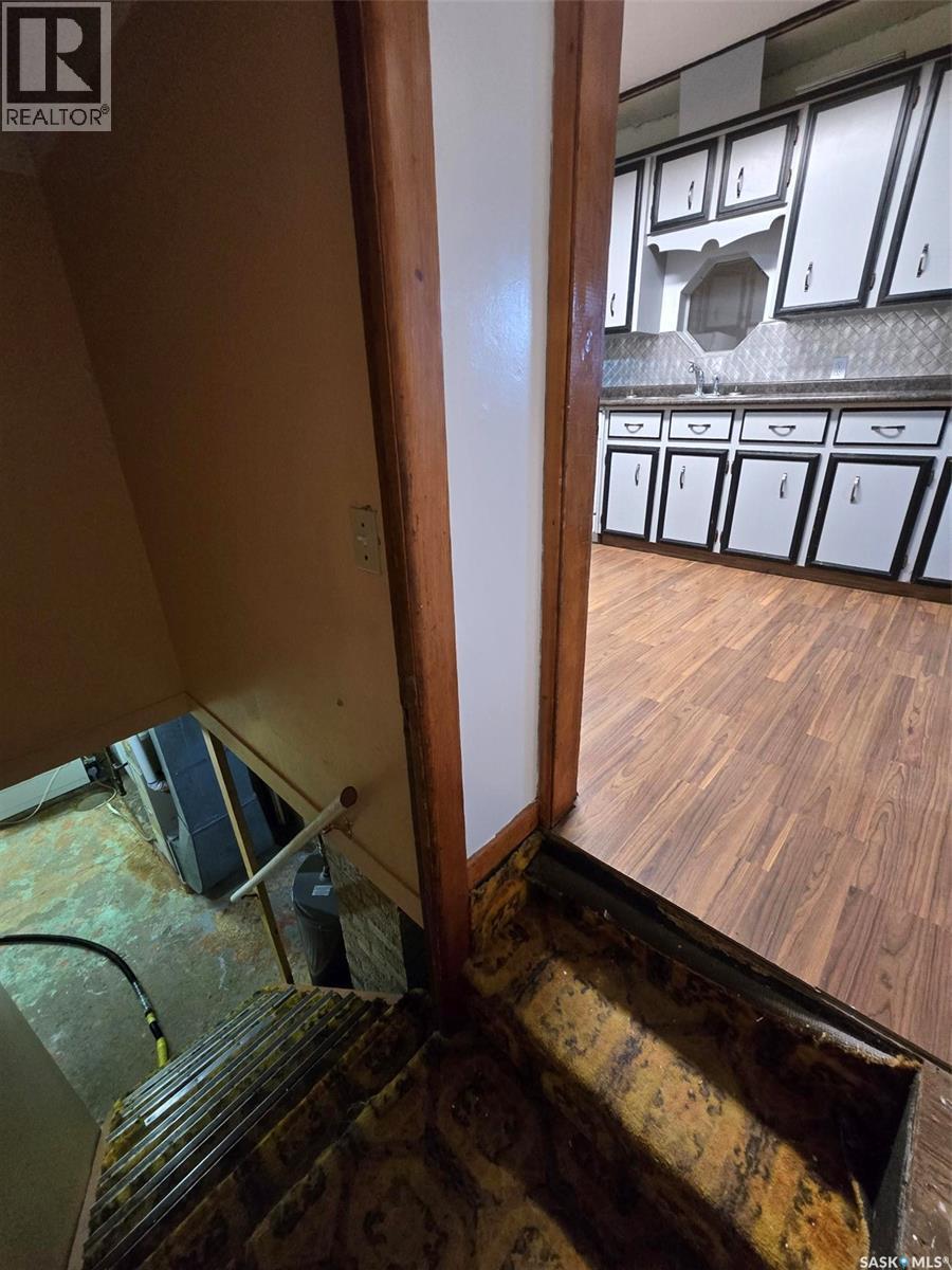 142 First Street W, Glenavon, SK - Indoor Photo Showing Other Room