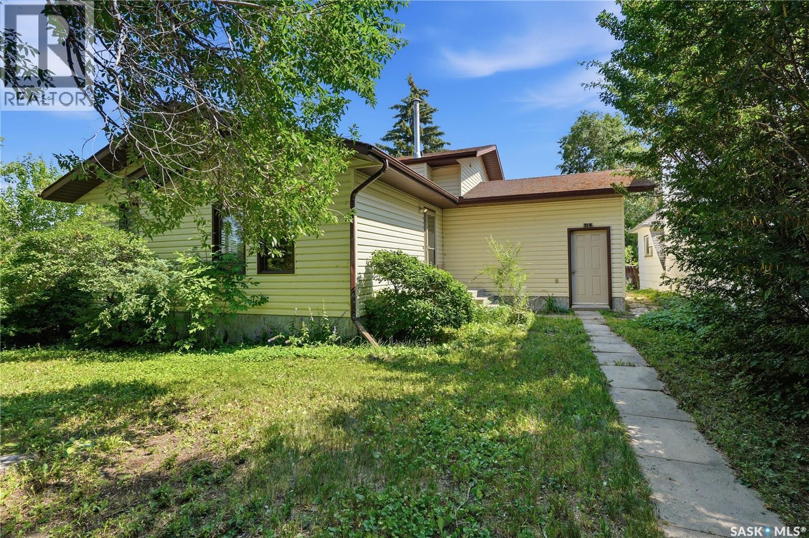 218 Main Street, Young, SK - Outdoor