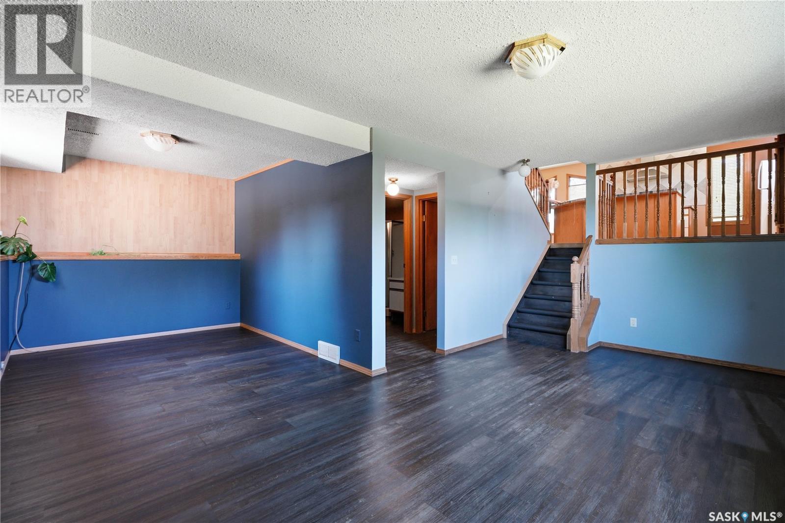 218 Main Street, Young, SK - Indoor Photo Showing Other Room