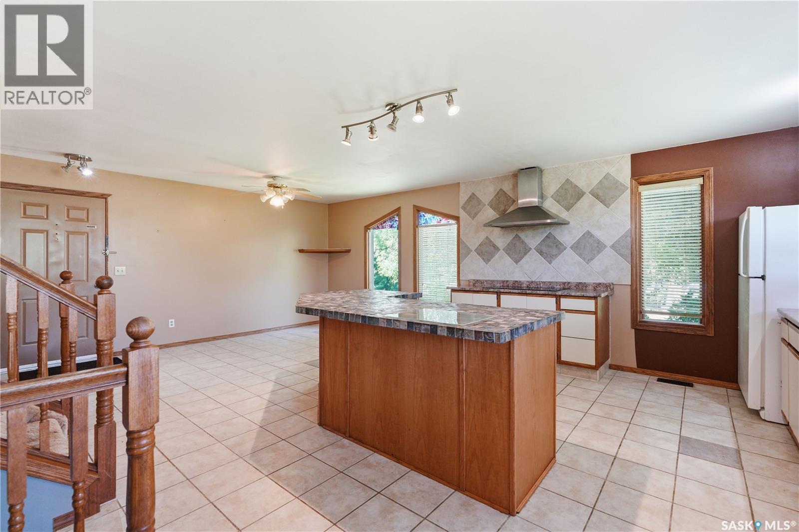 218 Main Street, Young, SK - Indoor Photo Showing Kitchen