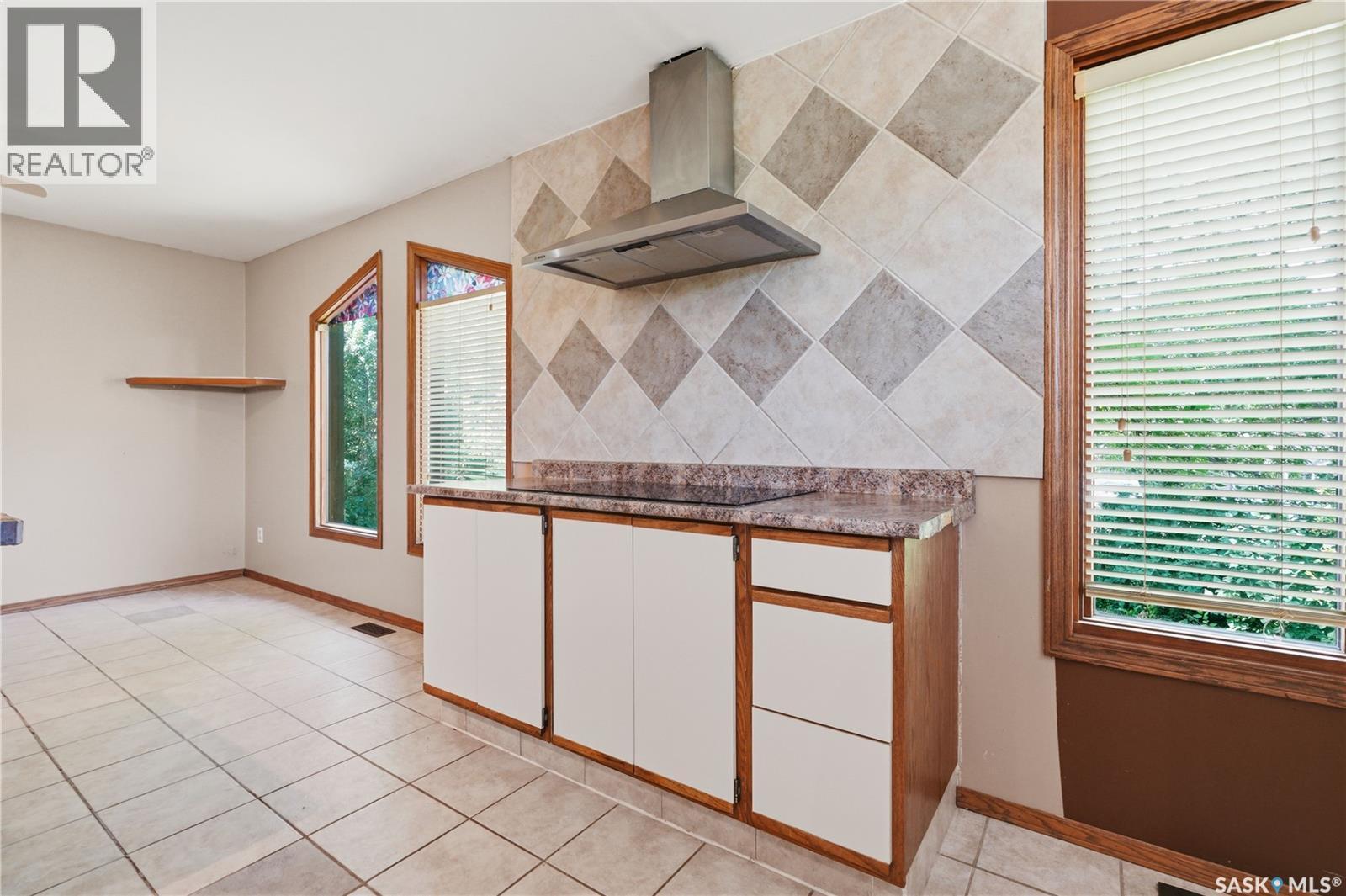 218 Main Street, Young, SK - Indoor
