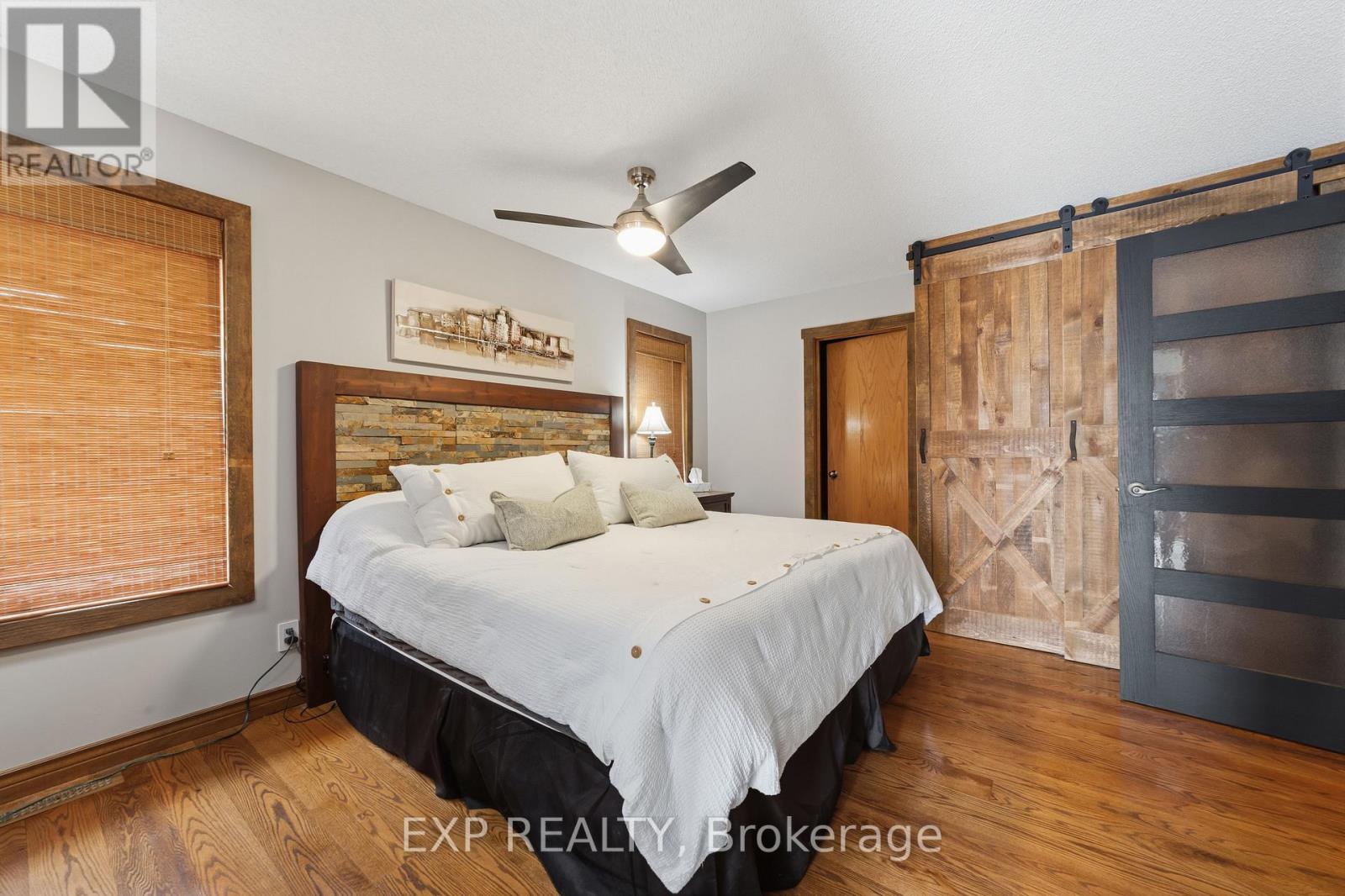 57 Valleyview Crescent, Thames Centre (Dorchester), ON - Indoor Photo Showing Bedroom