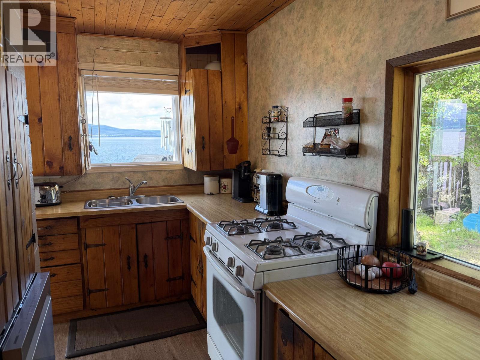 23397 Stella Road, Fraser Lake, BC - Indoor Photo Showing Kitchen With Double Sink