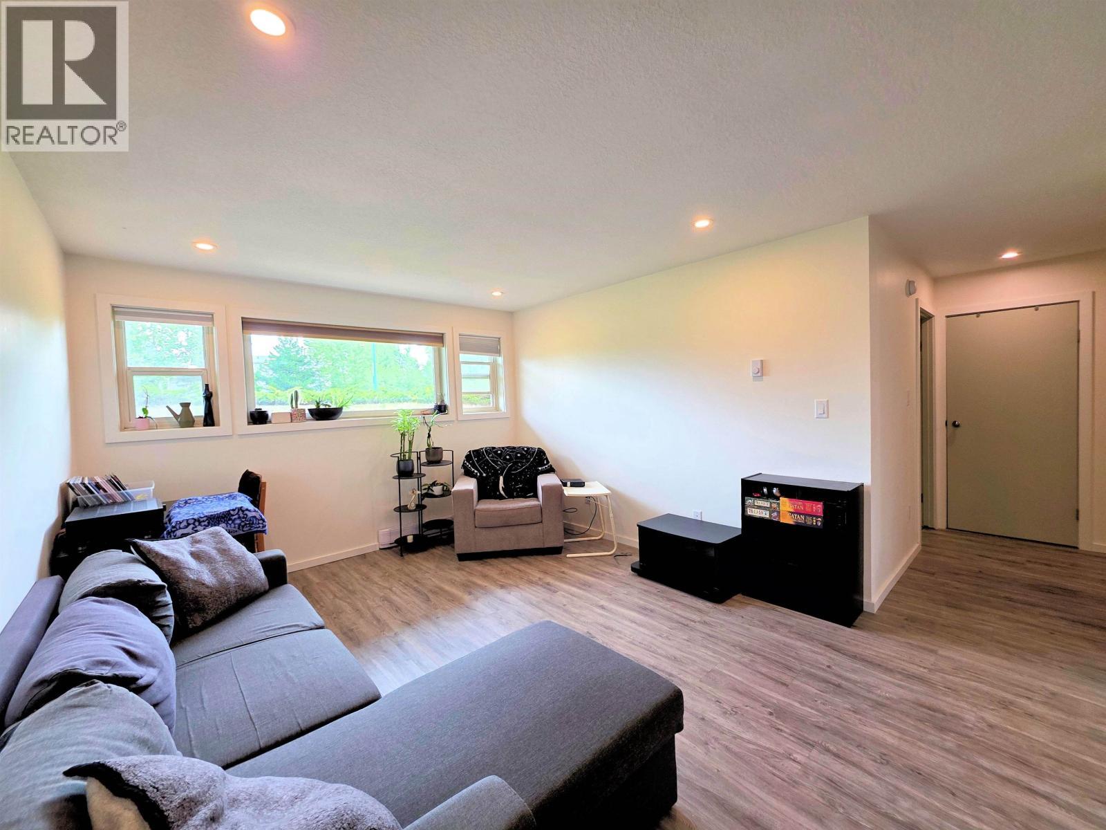 106 3777 Massey Drive, Prince George, BC - Indoor Photo Showing Living Room
