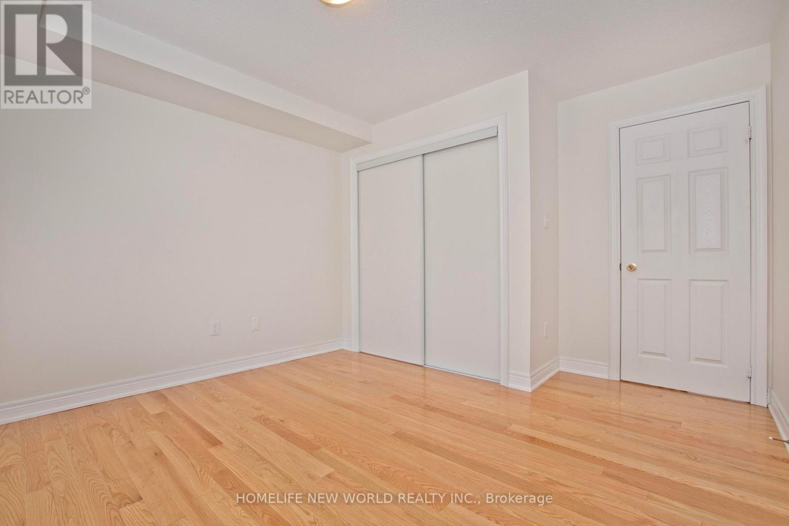 1 Mackenzie'S Stand Avenue, Markham, ON - Indoor Photo Showing Other Room