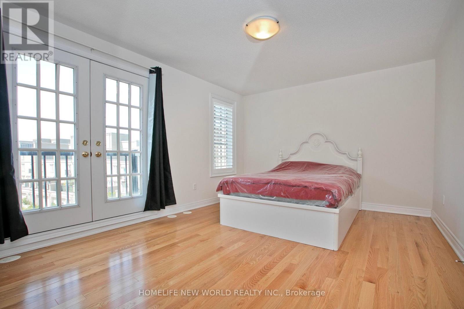 1 Mackenzie'S Stand Avenue, Markham, ON - Indoor Photo Showing Bedroom