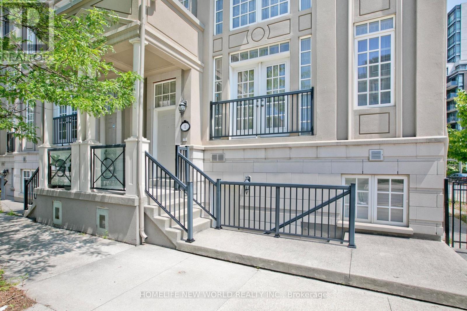 1 Mackenzie'S Stand Avenue, Markham, ON - Outdoor With Balcony