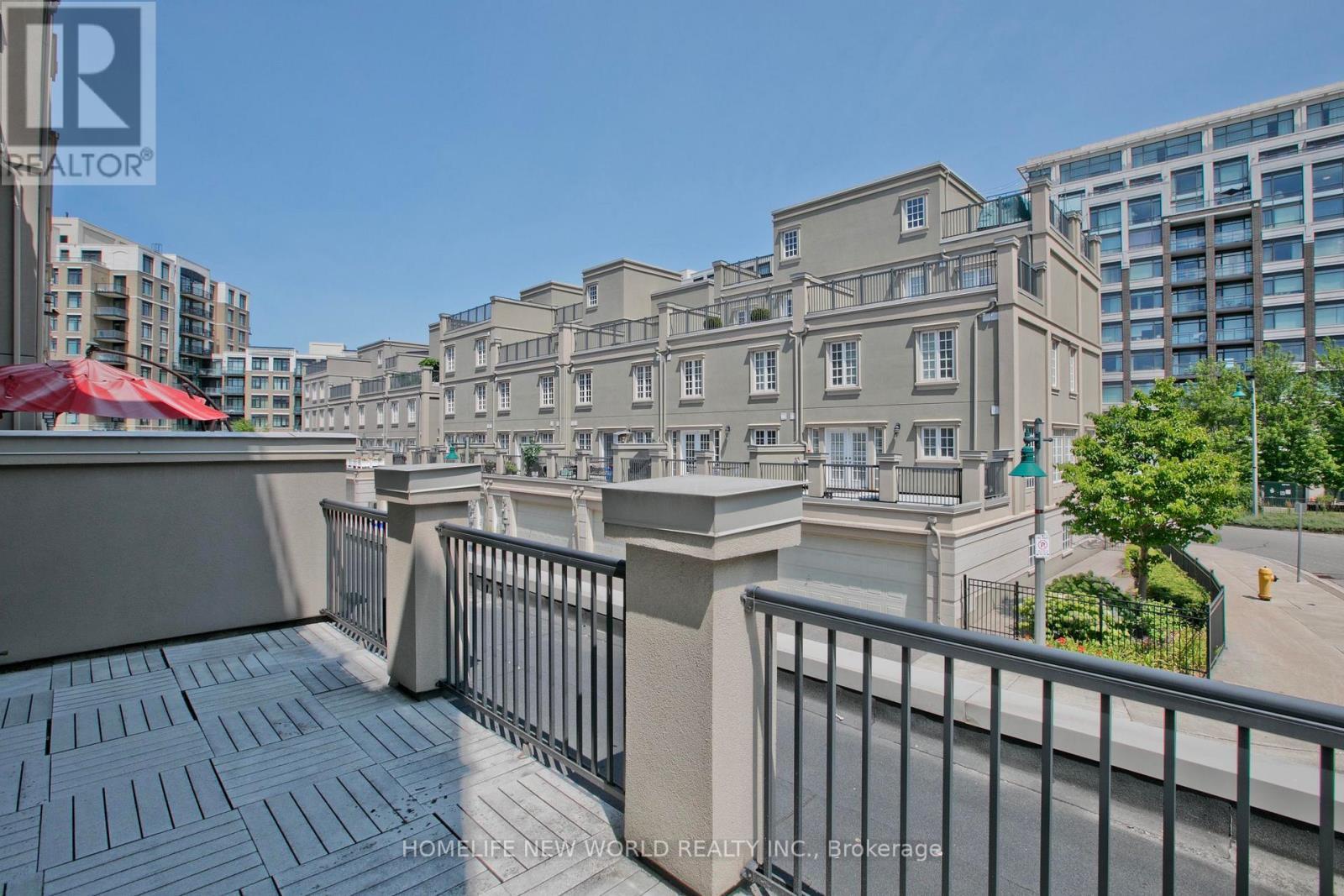 1 Mackenzie'S Stand Avenue, Markham, ON - Outdoor With Balcony