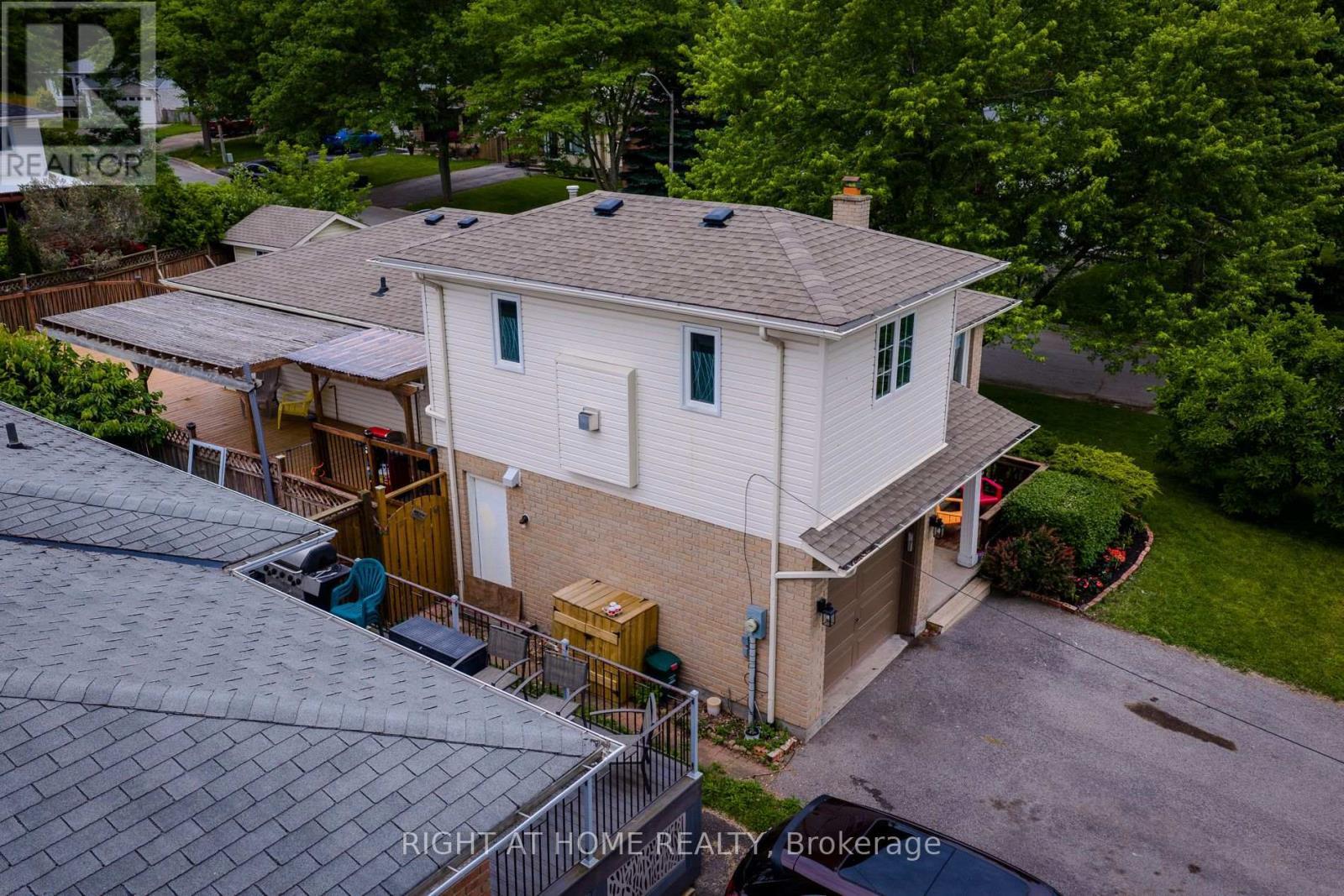 62 Hazel Street, St. Catharines, ON - Outdoor With Exterior