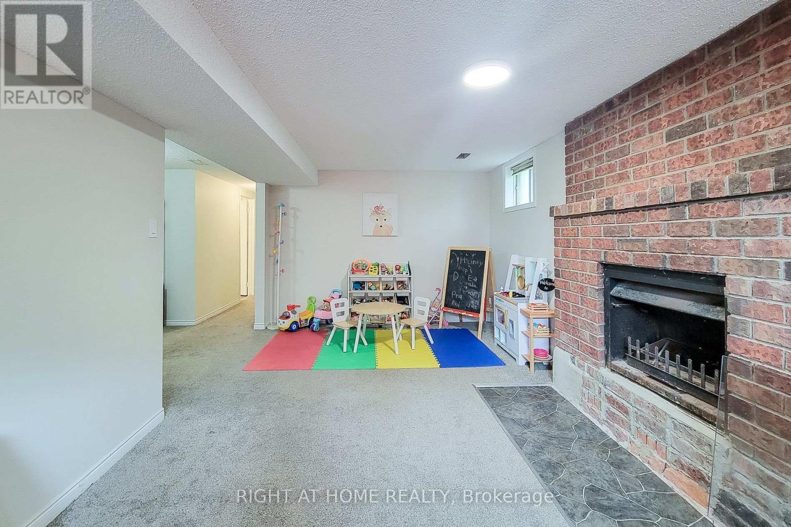 62 Hazel Street, St. Catharines, ON - Indoor With Fireplace