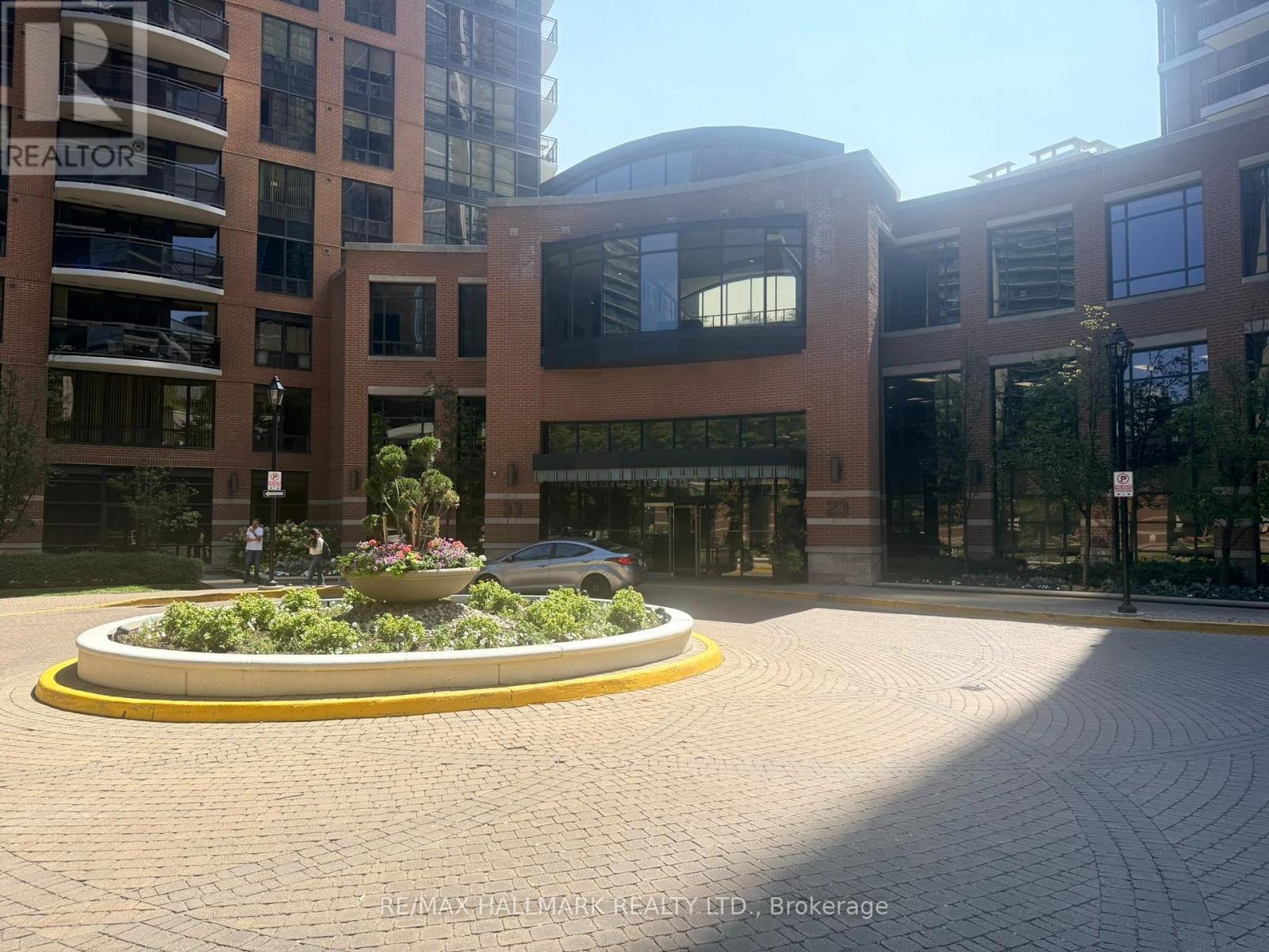 2011 - 23 Sheppard Avenue E, Toronto, ON - Outdoor