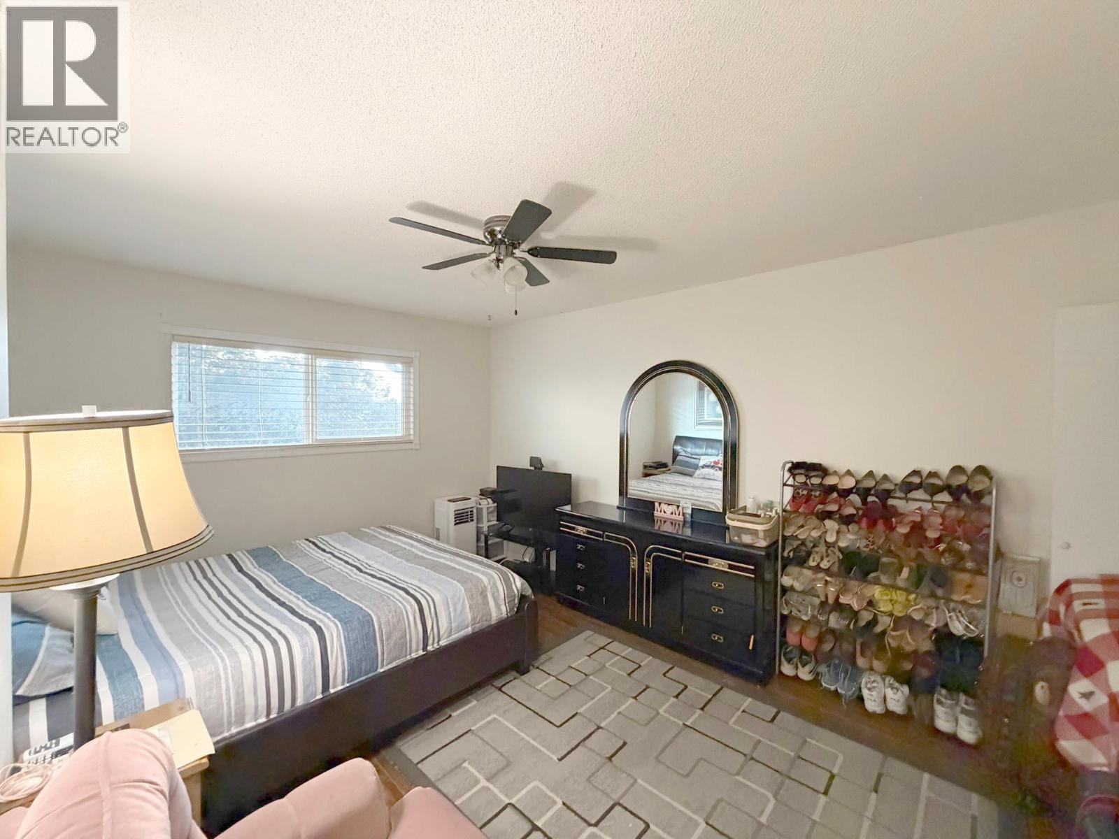 1469 Springhill Drive Unit# 58, Kamloops, BC - Indoor Photo Showing Bedroom