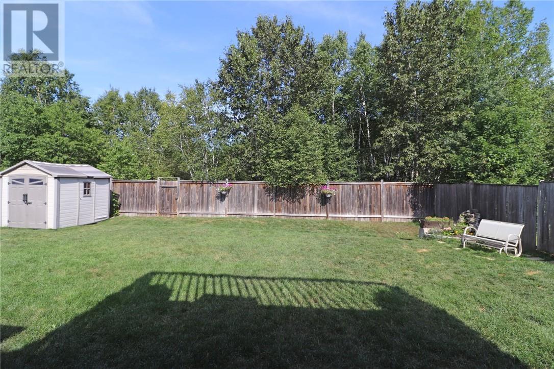 3086 Rebecca Street, Val Caron, ON - Outdoor With Backyard