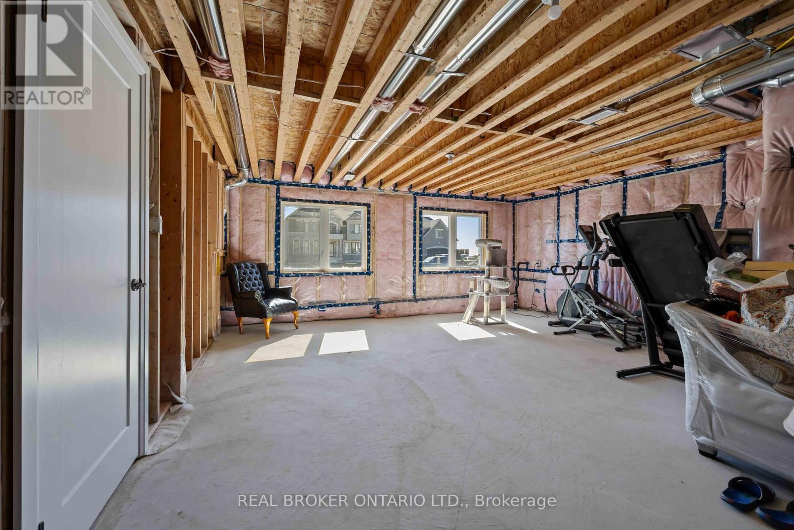 2236 Pemberton Way, Innisfil, ON - Indoor