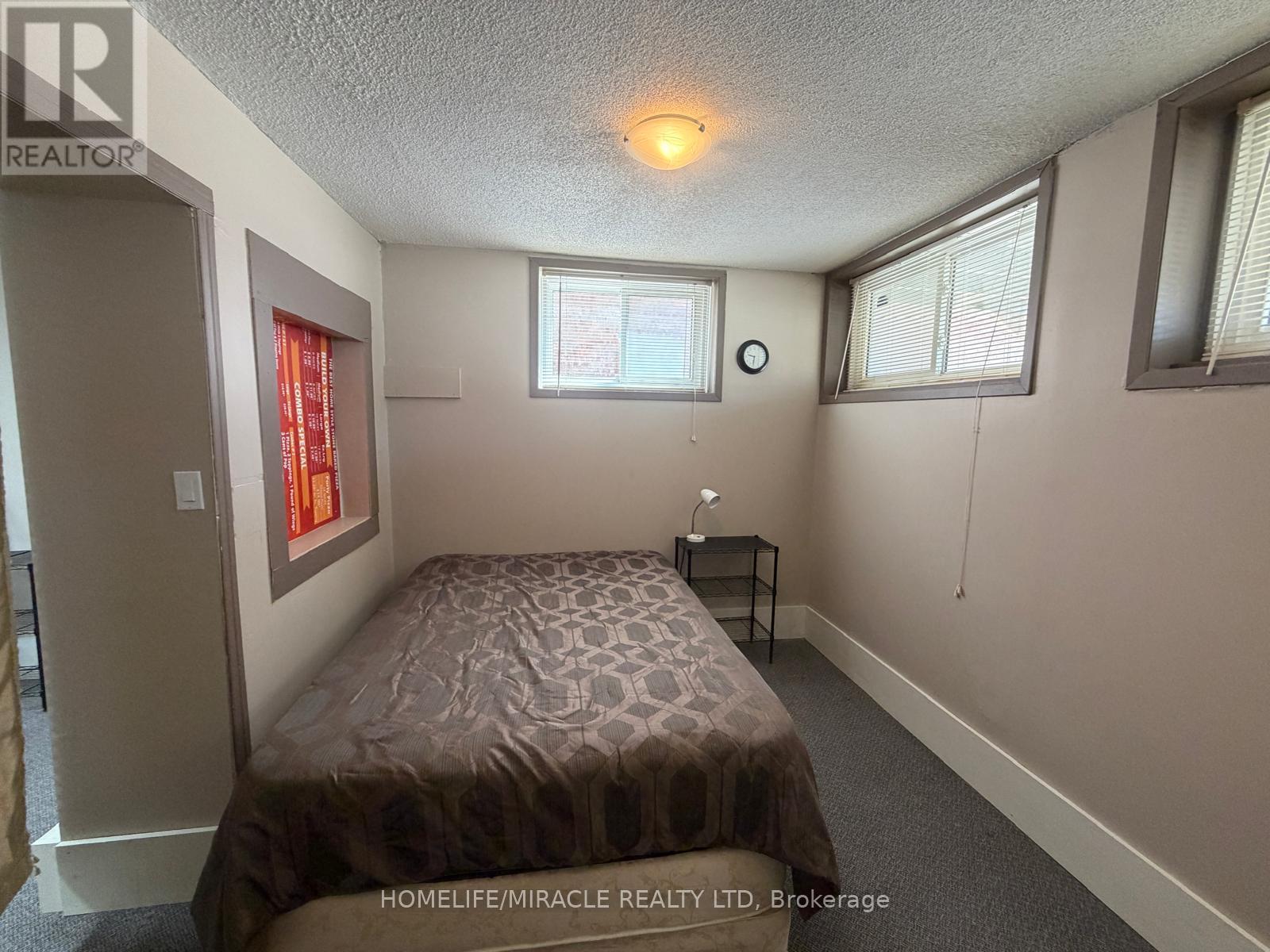 13 Yonge Street S, Springwater, ON