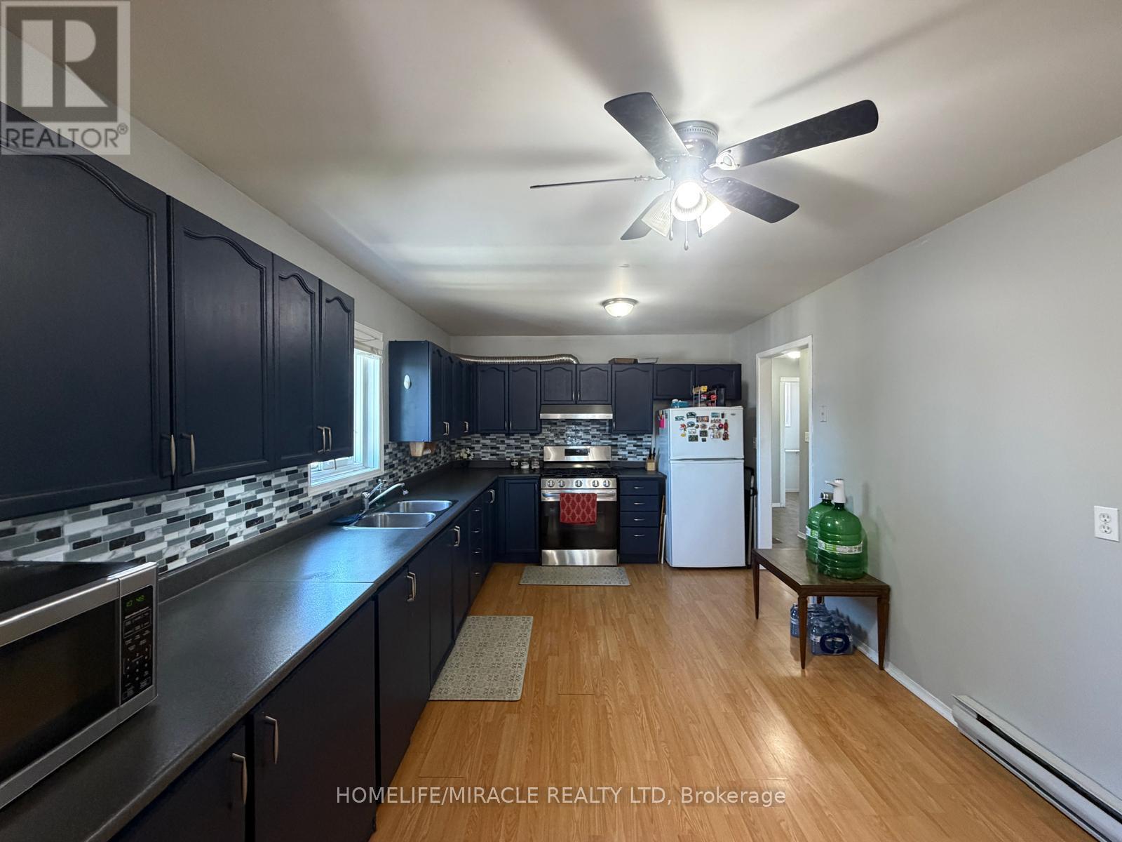13 Yonge Street S, Springwater, ON