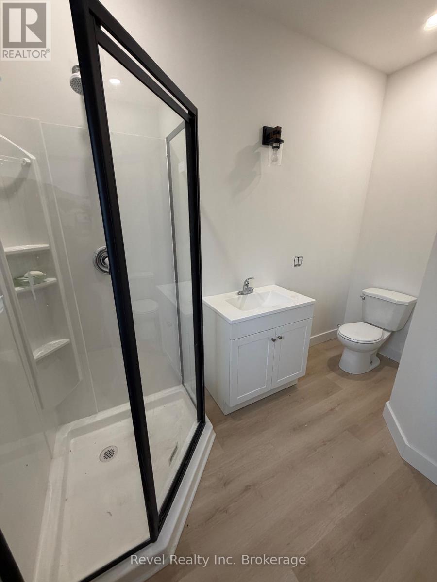 4205 Highway 17 E, Papineau-Cameron (Papineau Cameron), ON - Indoor Photo Showing Bathroom