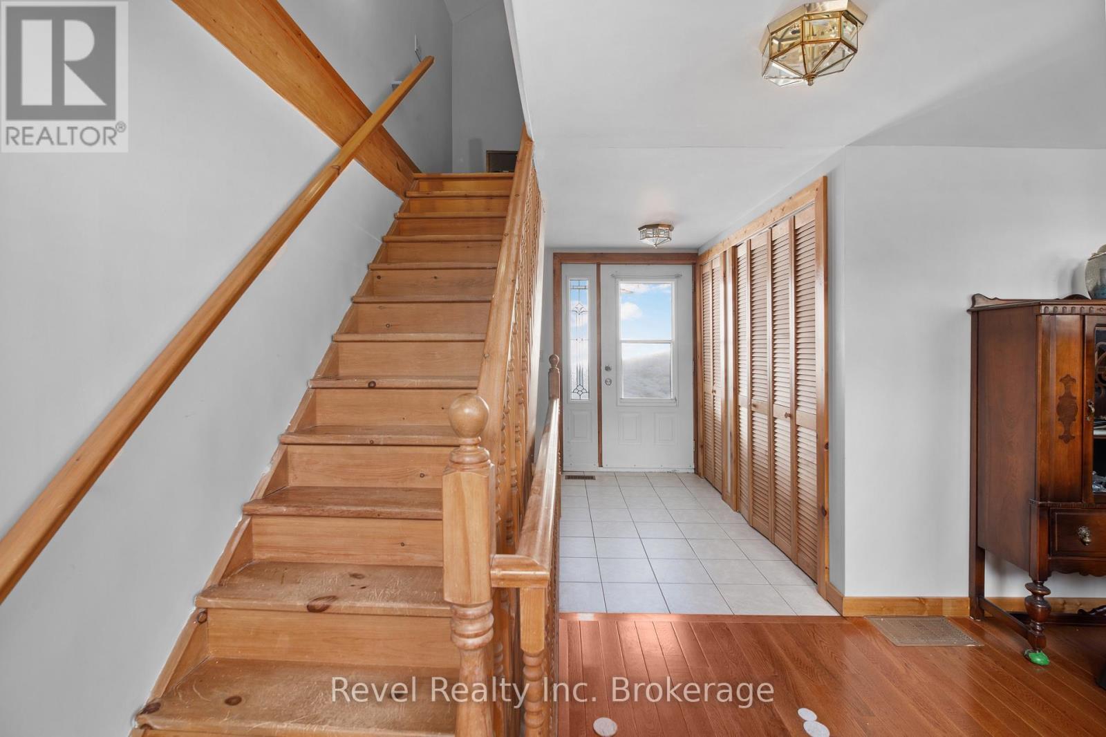 2242 Highway 124, Whitestone (Dunchurch), ON - Indoor Photo Showing Other Room