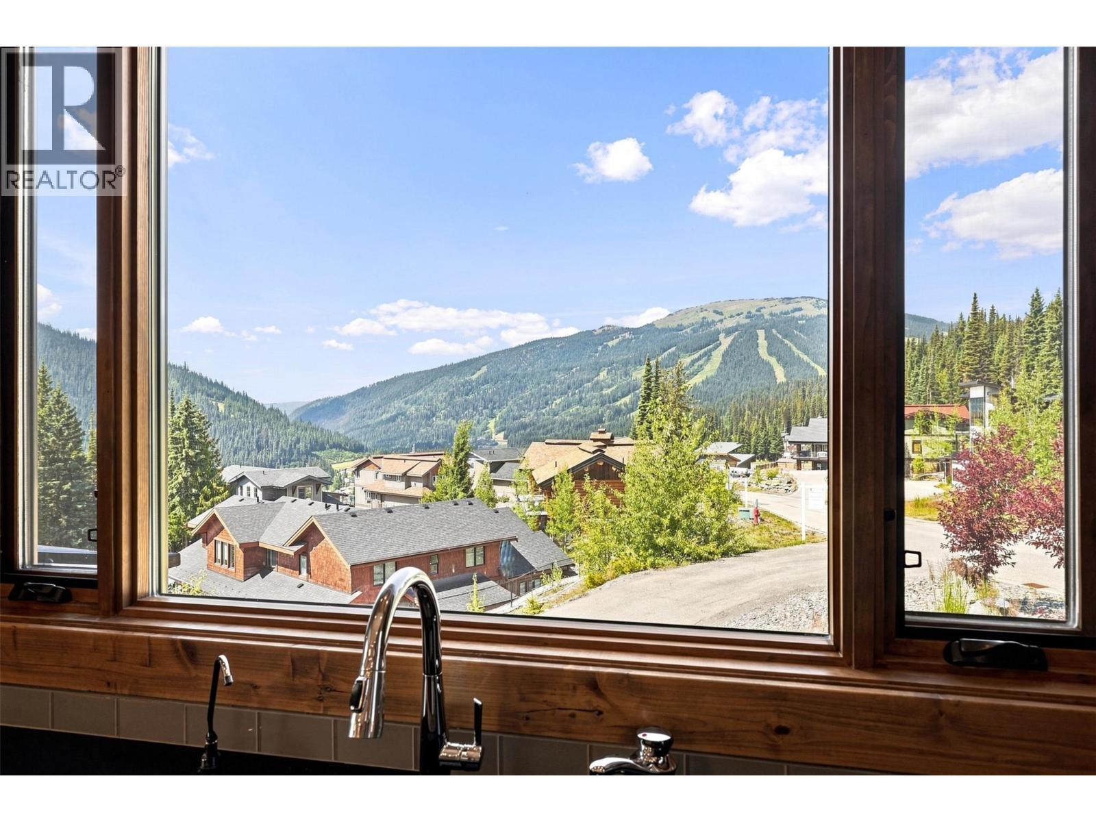 5419 Lookout Ridge Place, Sun Peaks, BC - Indoor Photo Showing Other Room