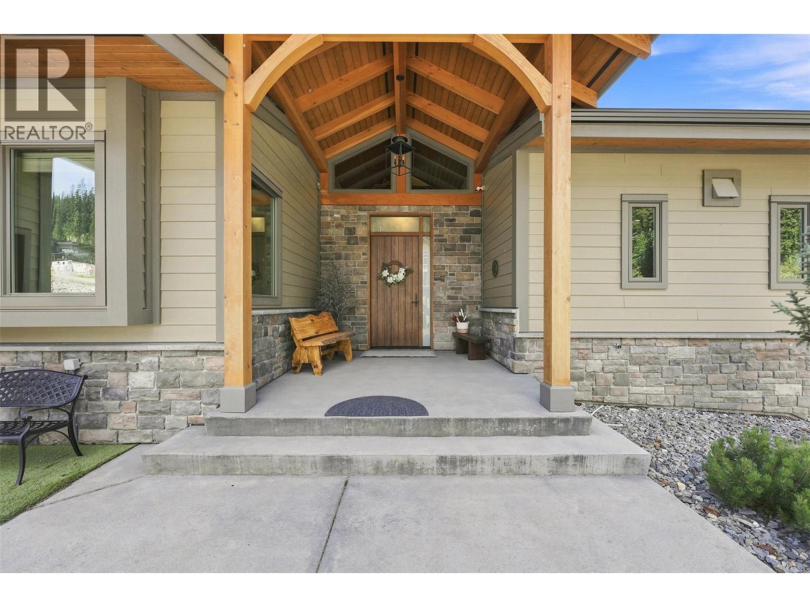 5419 Lookout Ridge Place, Sun Peaks, BC - Outdoor With Exterior