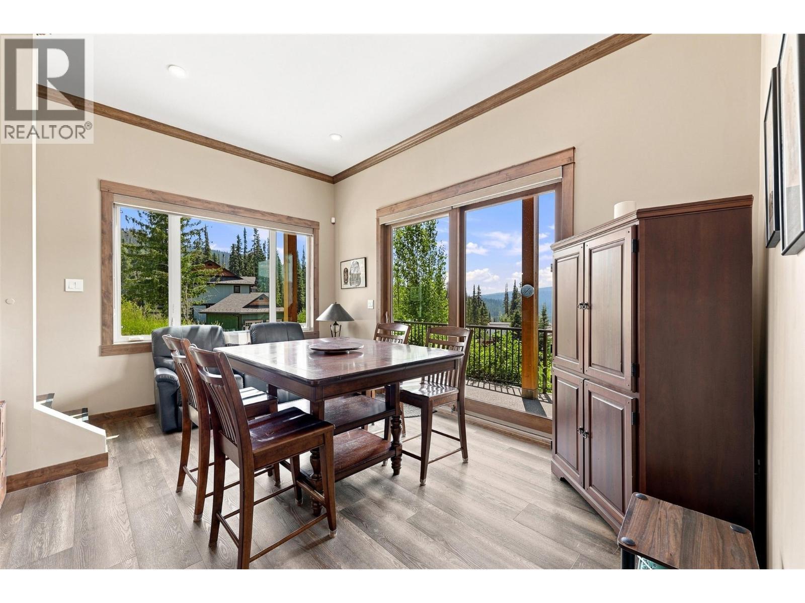 5419 Lookout Ridge Place, Sun Peaks, BC - Indoor Photo Showing Dining Room