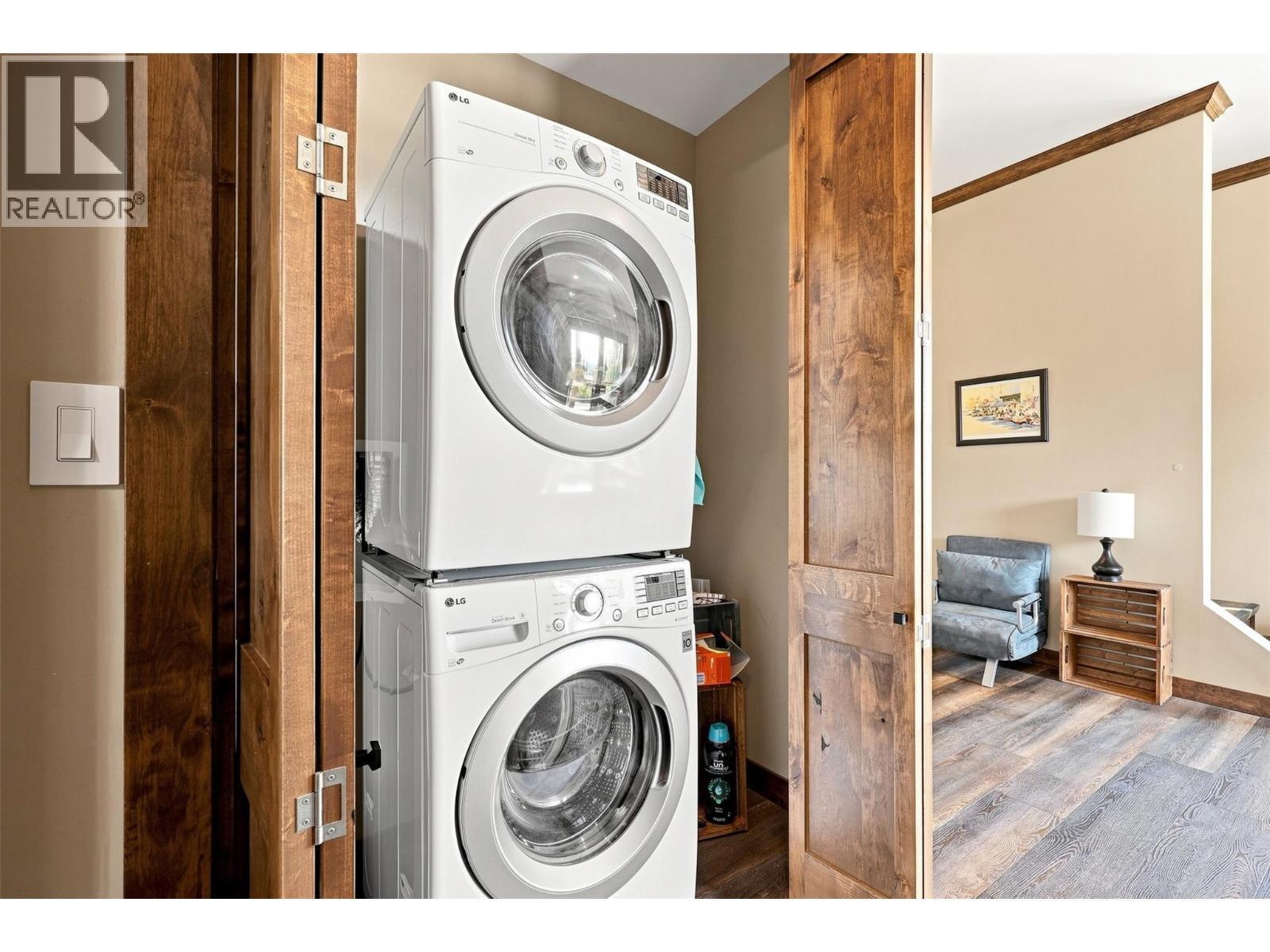 5419 Lookout Ridge Place, Sun Peaks, BC - Indoor Photo Showing Laundry Room