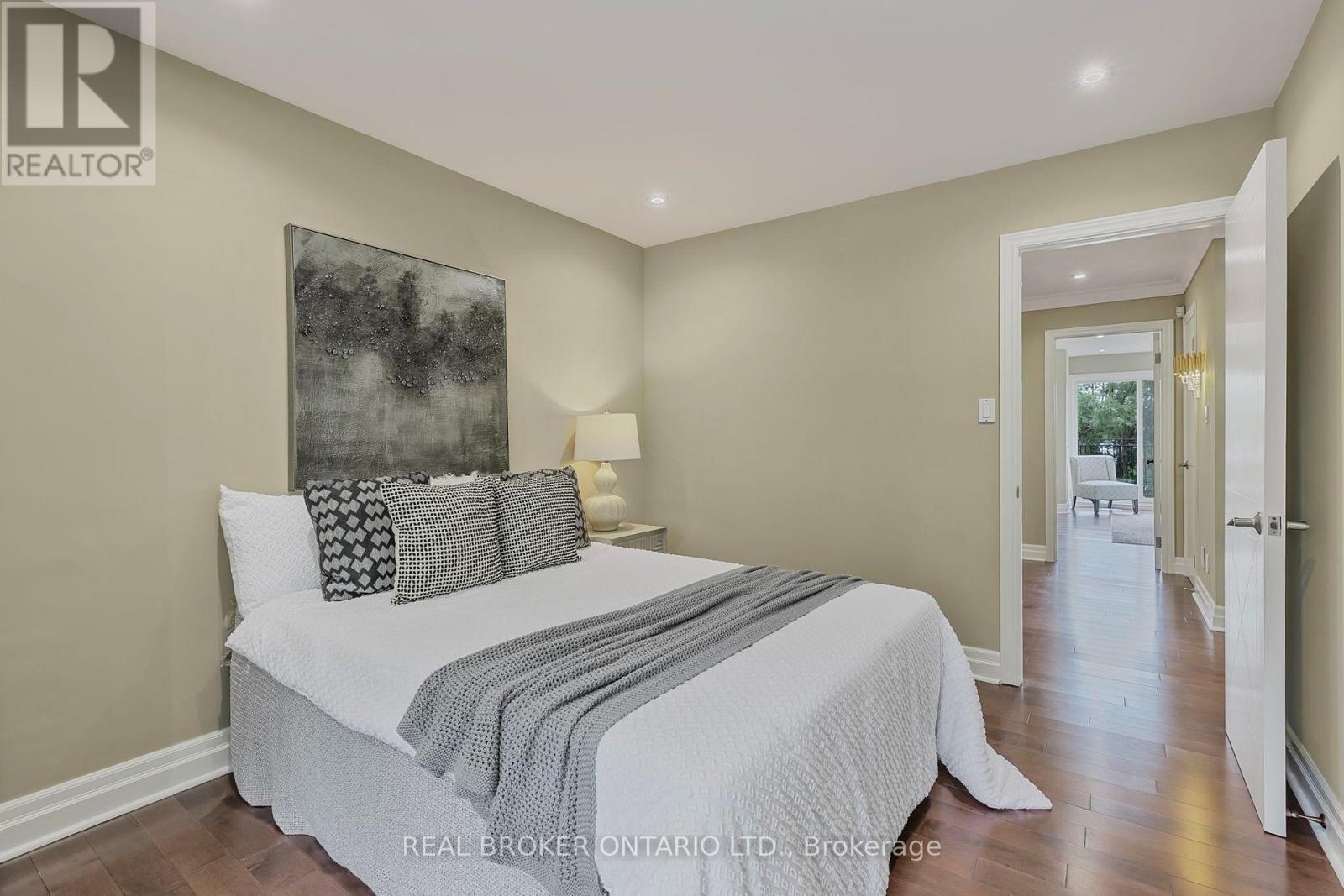 429 North Lake Road, Richmond Hill, ON - Indoor Photo Showing Bedroom
