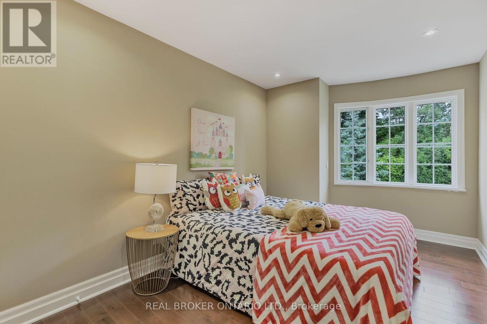 429 North Lake Road, Richmond Hill, ON - Indoor Photo Showing Bedroom