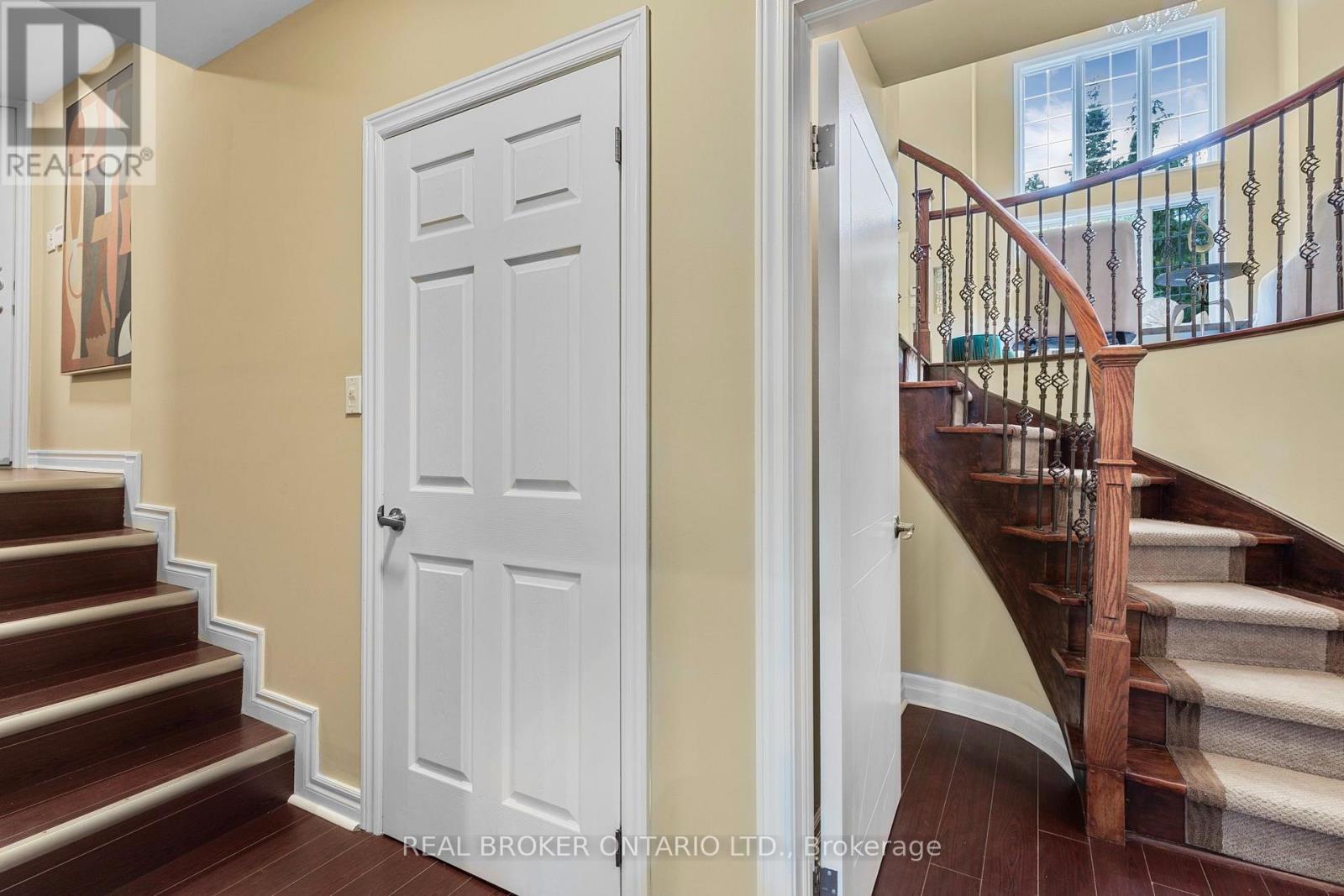 429 North Lake Road, Richmond Hill, ON - Indoor Photo Showing Other Room