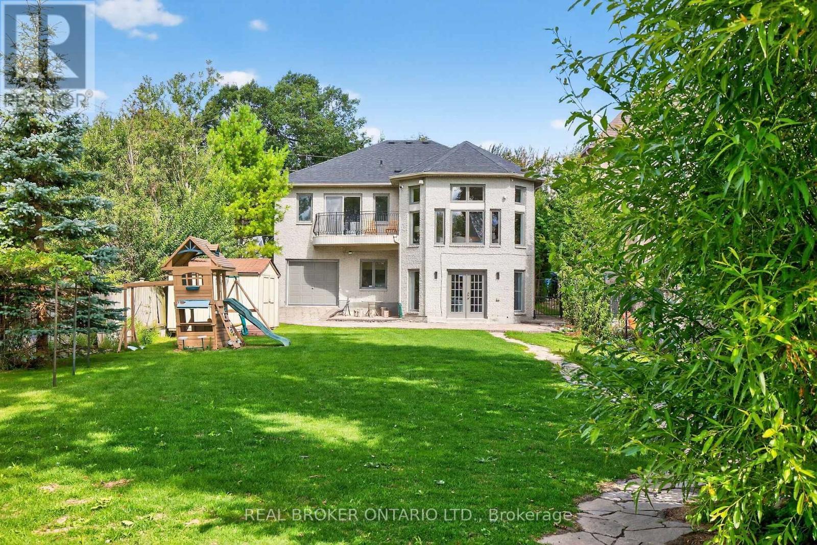 429 North Lake Road, Richmond Hill, ON - Outdoor With Balcony