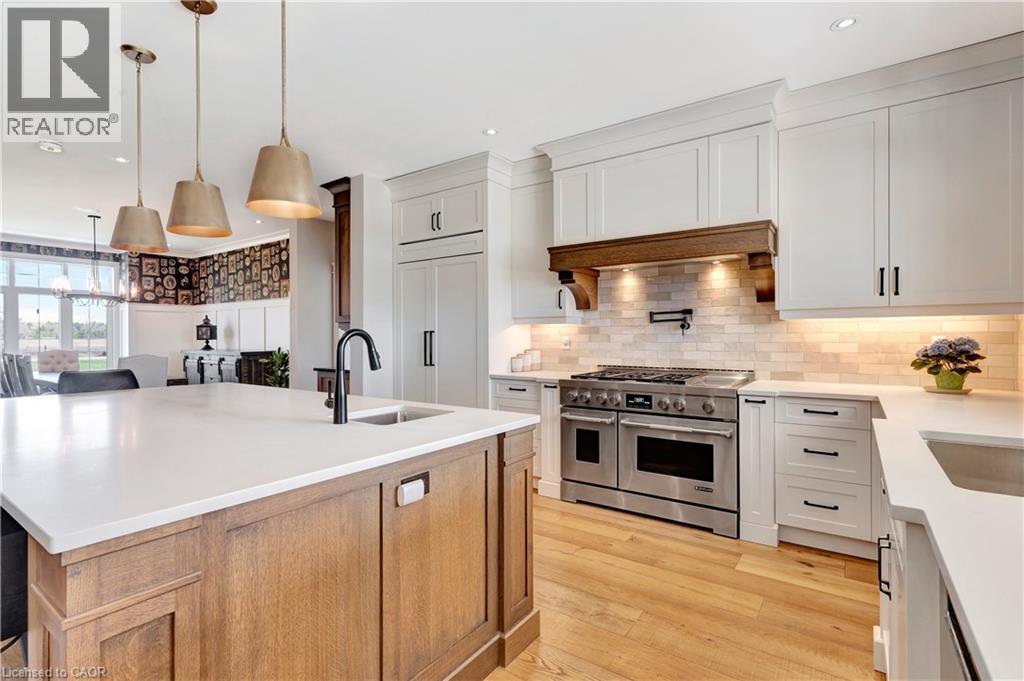 42 Parsonage Road, Ancaster, ON - Indoor Photo Showing Kitchen With Upgraded Kitchen
