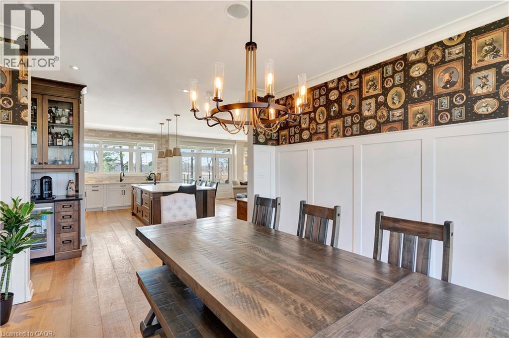 42 Parsonage Road, Ancaster, ON - Indoor Photo Showing Dining Room