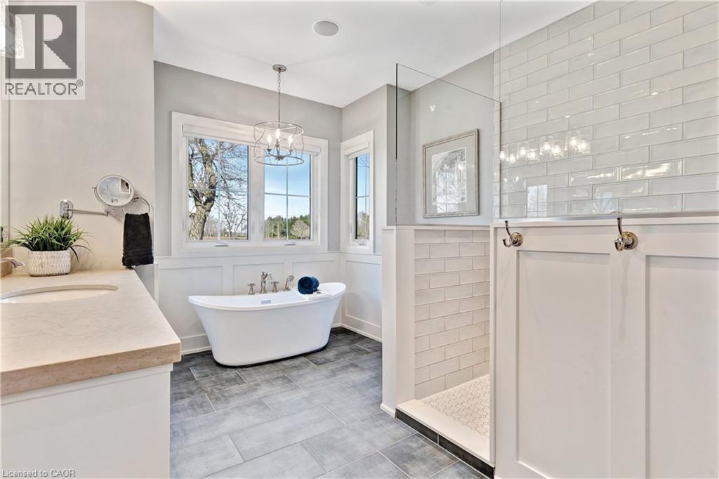 42 Parsonage Road, Ancaster, ON - Indoor Photo Showing Bathroom