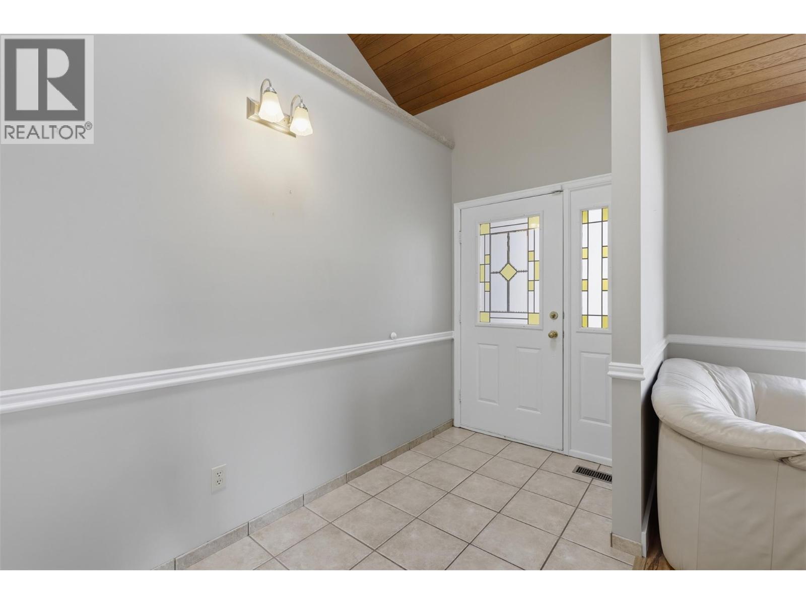 862 Greybriar Court, Kamloops, BC - Indoor Photo Showing Other Room