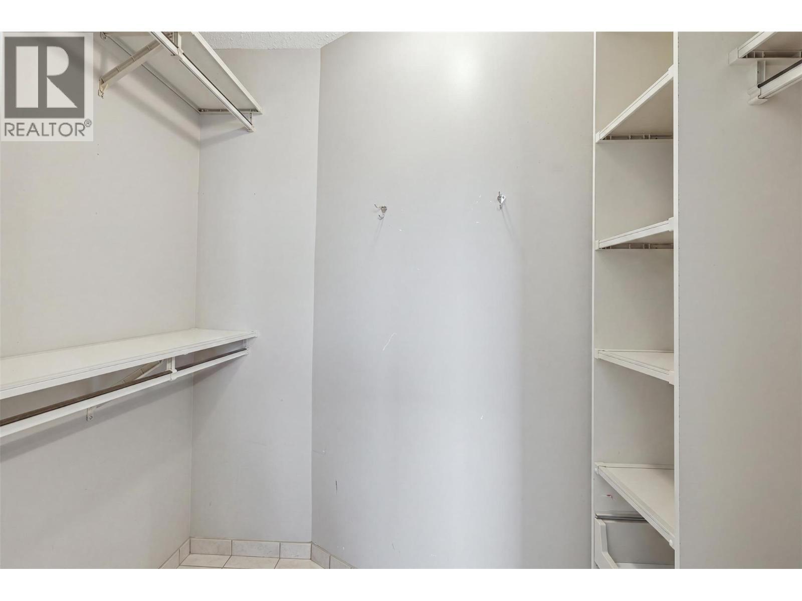 862 Greybriar Court, Kamloops, BC - Indoor With Storage