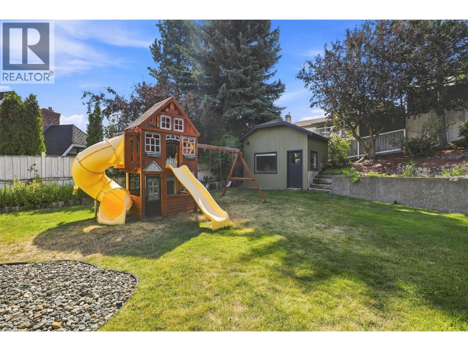 862 Greybriar Court, Kamloops, BC - Outdoor