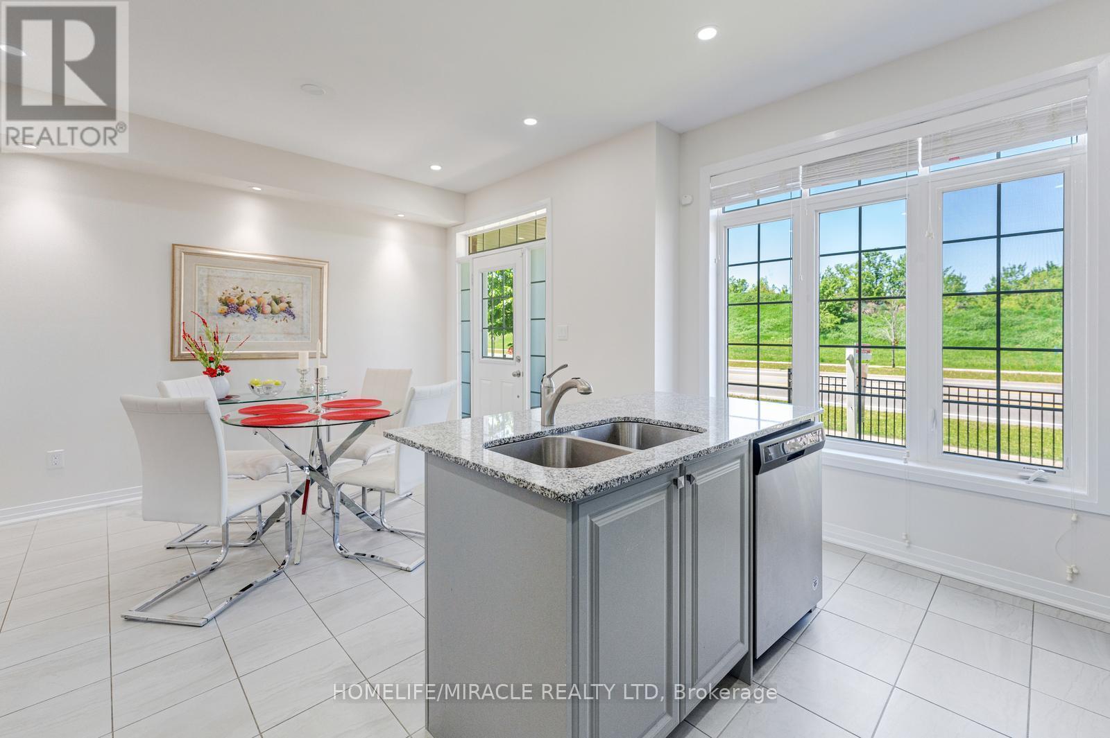 12 - 172 Parkinson Crescent, Orangeville, ON - Indoor Photo Showing Kitchen With Double Sink