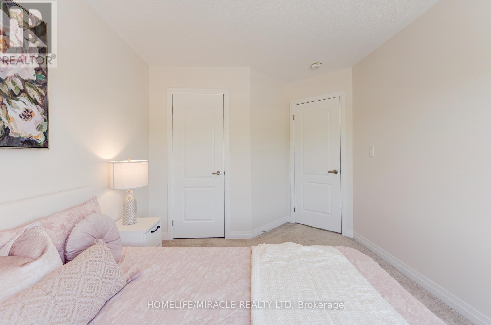 12 - 172 Parkinson Crescent, Orangeville, ON - Indoor Photo Showing Bedroom