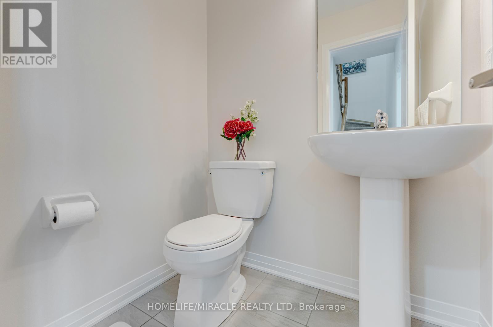 12 - 172 Parkinson Crescent, Orangeville, ON - Indoor Photo Showing Bathroom