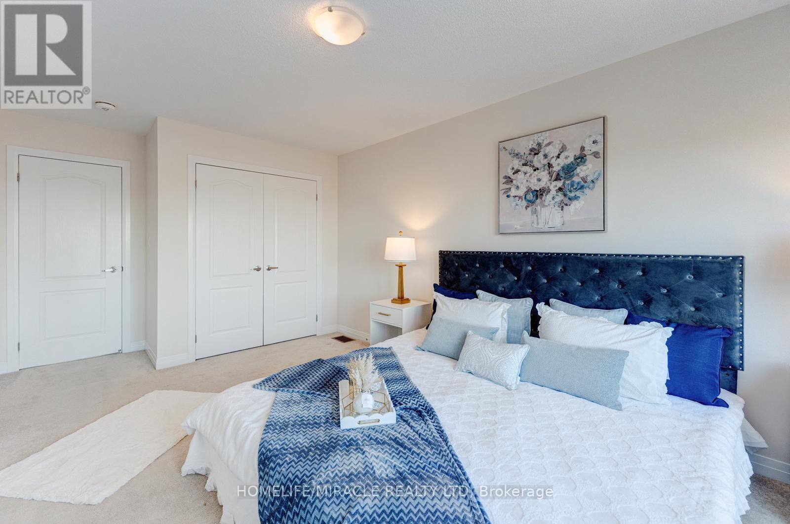12 - 172 Parkinson Crescent, Orangeville, ON - Indoor Photo Showing Bedroom