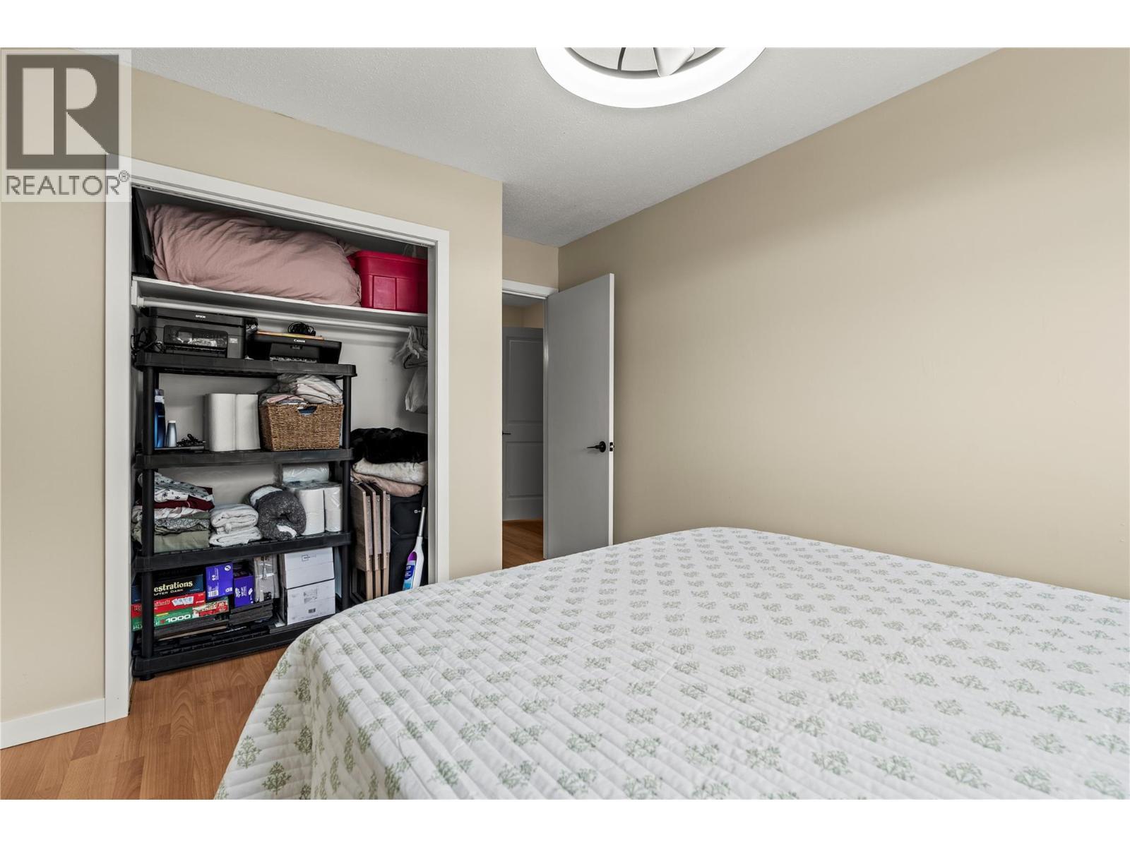 4400 15 Avenue, Vernon, BC - Indoor Photo Showing Bedroom