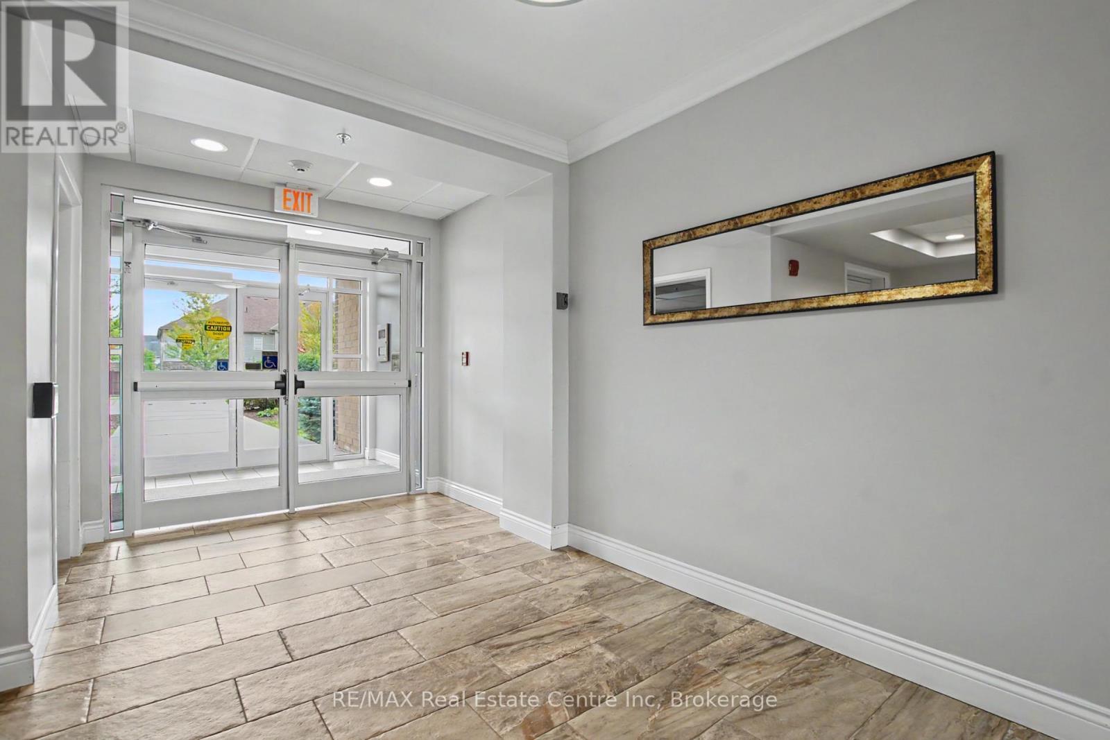 410 - 2 Colonial Drive, Guelph (Pineridge/Westminster Woods), ON - Indoor Photo Showing Other Room