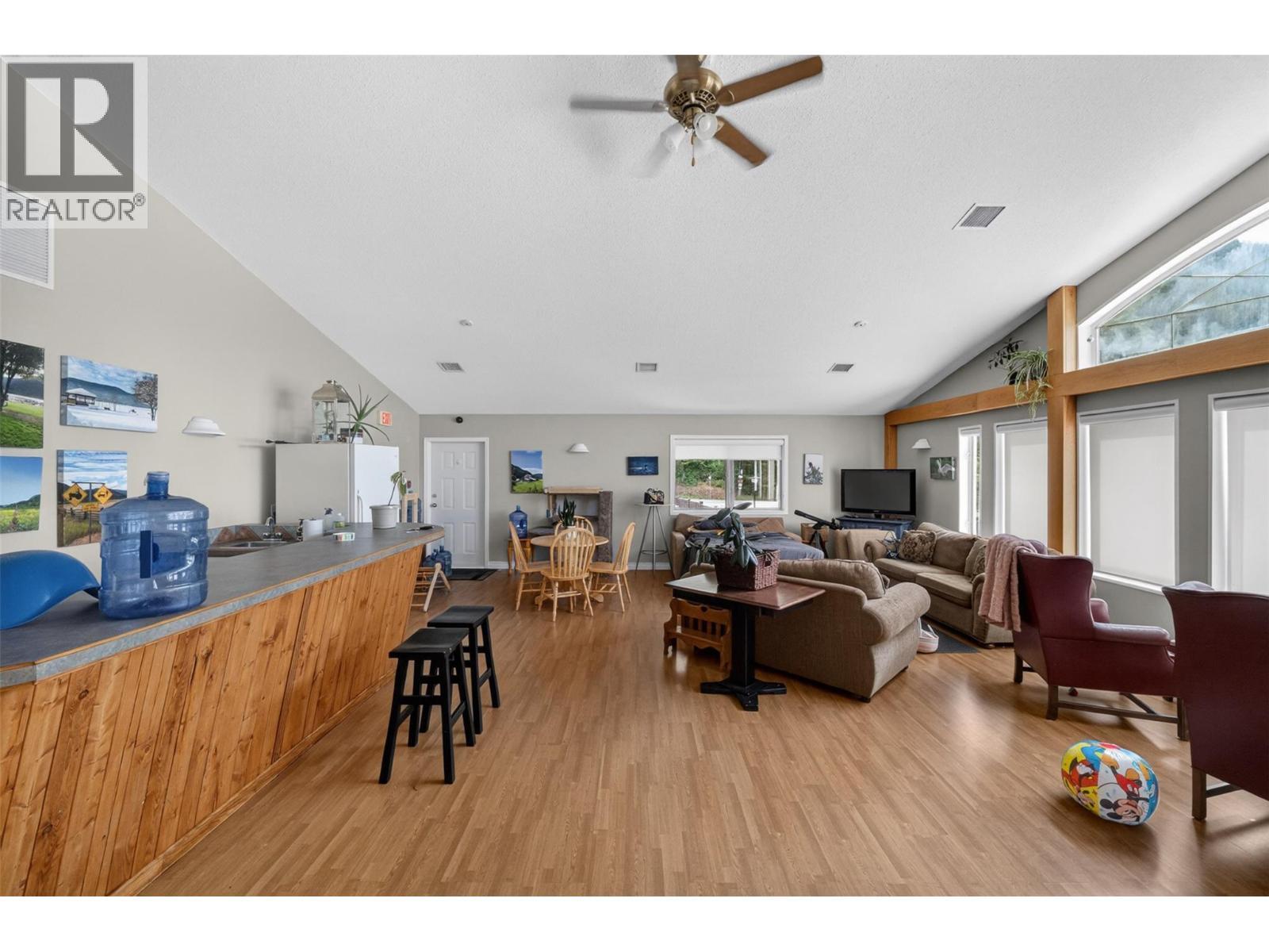 #2 8242 Highway 97A Highway, Sicamous, BC