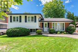356 DUNLOP Crescent Burlington, ON L7L 3N7