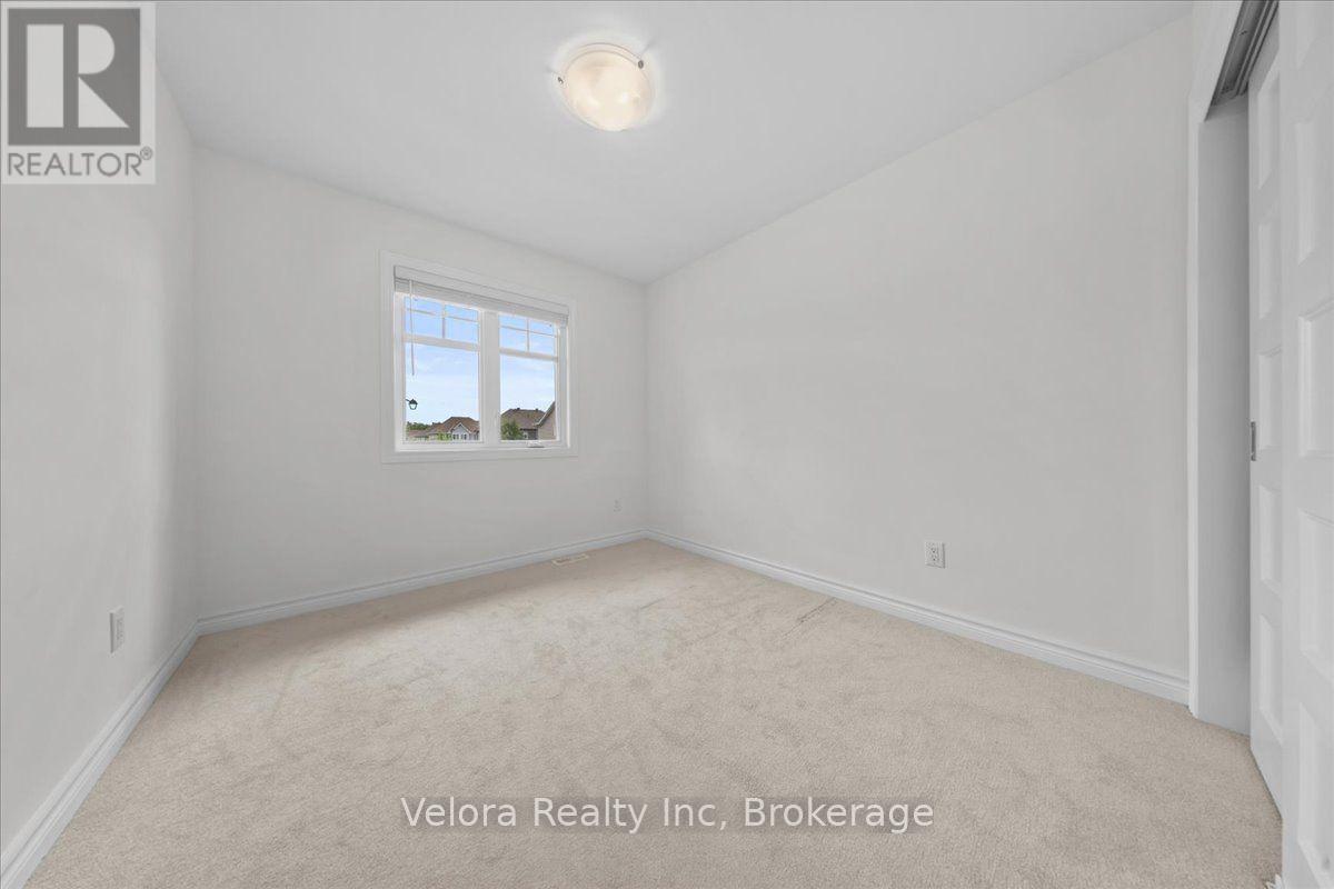 518 Vivera Place, Ottawa, ON - Indoor Photo Showing Other Room