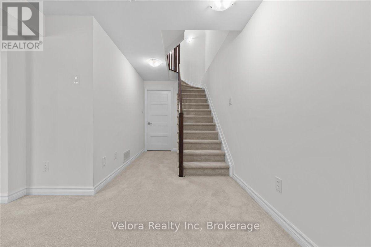 518 Vivera Place, Ottawa, ON - Indoor Photo Showing Other Room