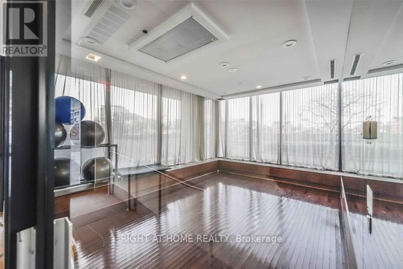 310 - 25 Capreol Court, Toronto, ON - Indoor Photo Showing Other Room