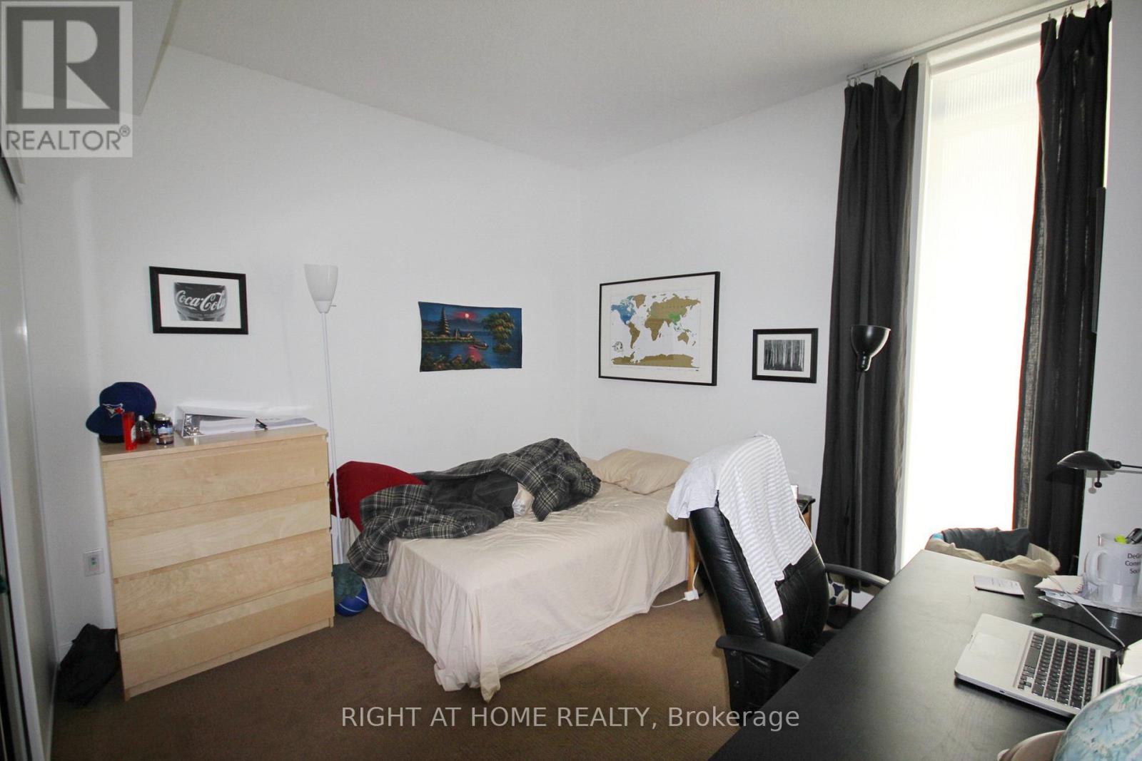 310 - 25 Capreol Court, Toronto, ON - Indoor Photo Showing Bedroom